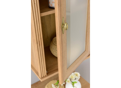 Ny høj badeværelsesskab