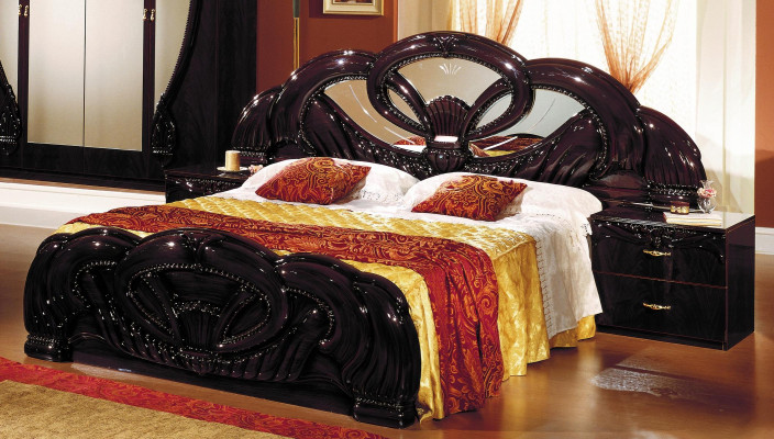 Eksklusiv seng med polstret design, nyt italiensk træmøbel