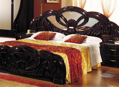 Eksklusiv seng med polstret design, nyt italiensk træmøbel