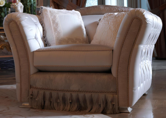 Luksuriøs polstret trone stol i nyt italiensk massivt træ