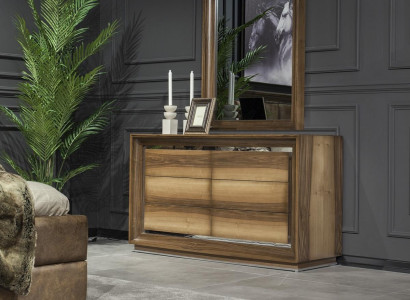 Komplet soveværelse ensemble med skab, natborde og seng i 5 dele.