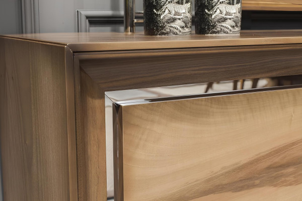 Luksus spisestue sæt med bord og stole, kommode, 7 dele