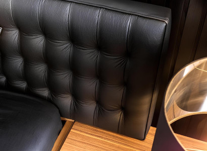 Soveværelsesmøbel sæt Komplet sæt Sort seng Skab Natteskab 8 dele