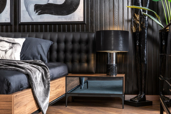 Luksus natbord med glasdøre Brun natbord Hotel