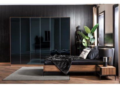 Komplet soveværelsesmøbel sæt med seng, natborde og skab 4 dele.