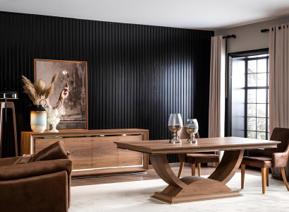 Møbelensemble til spisestue med bord og stole