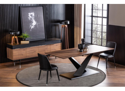 Spisestue sæt med bord og 4 stole