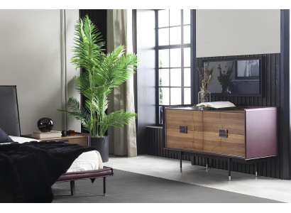 Komplet soveværelse ensemble med skab, natborde og seng 4 dele.