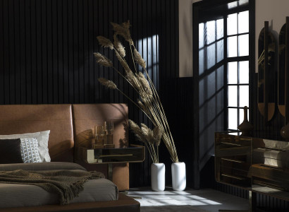 Soveværelsesmøbel sæt med seng, natborde og skab 5 dele.