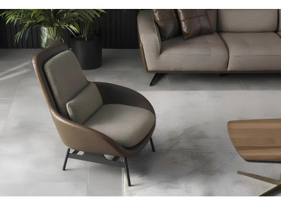 Sofa sæt 4+1 pladser med 3 dele sofabord. Polstret møbel