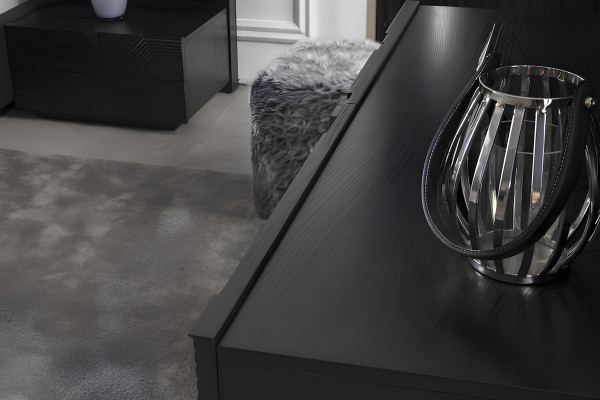 Luksus sort soveværelse med skab, kommode og natborde 5 stk.