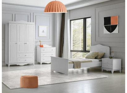 Moderne møbelensemble til soveværelse, natbord, kommode, skab, hvid, 4 dele, elegant