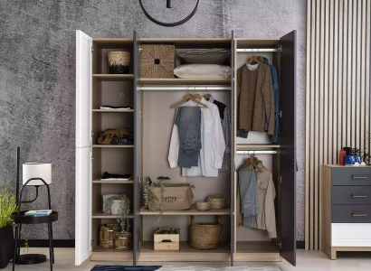 Skab med 4 døre i grå træ med spejl til børneværelse