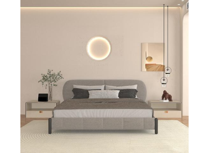 Elegant grå polstret seng