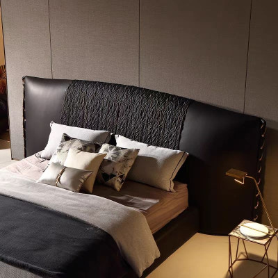 Moderne sort seng, polstret, luksuriøs, eksklusiv
