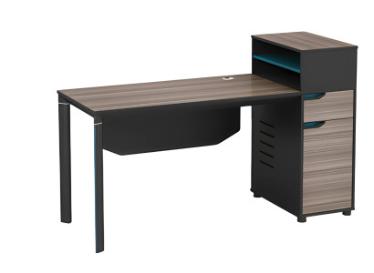 Skrivebord med brun sort træeffekt og opbevaringsplads samt kabelgennemføring til kontor Skrivebord med brun sort træeffekt og opbevaringsplads samt kabelgennemføring til kontor