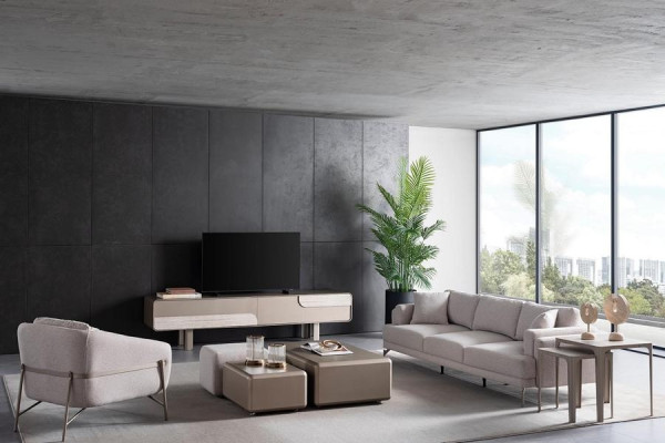 Møbelensemble til stuen med moderne og stilfuld beige betræk