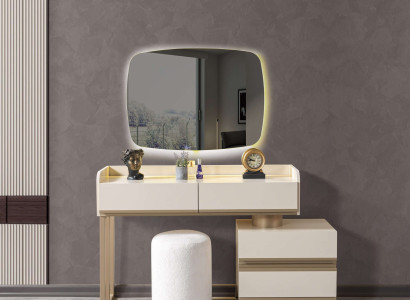 Moderne kosmetikbord med spejl