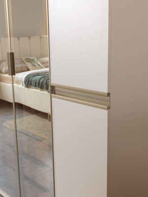 Moderne hjørneskab i mat glas med stort design