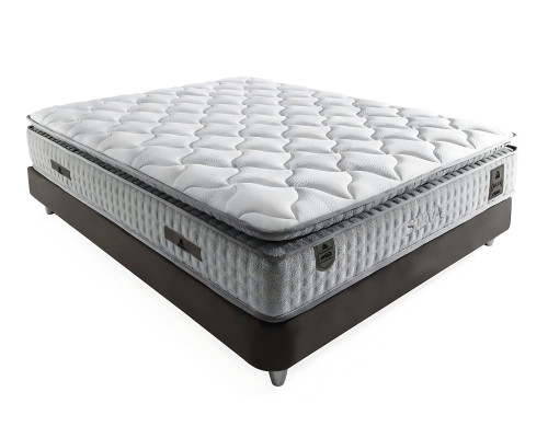 Nyt hvidt seng med stofmadras og træ