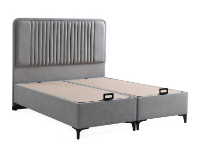 Elegant grå seng med tekstilmadras og træ