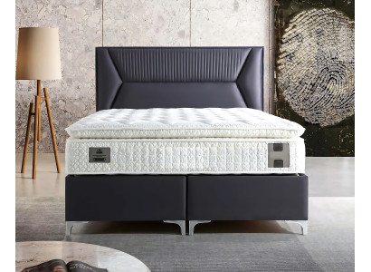 Elegant grå seng med stofmadras og træ