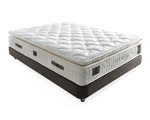 Elegant grå seng med stofmadras og træ