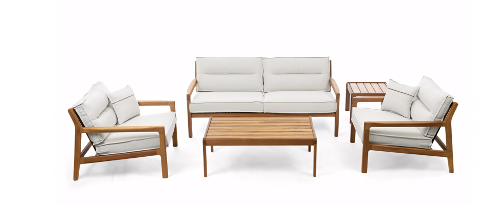 Dekorer din have med møbler i harmoni med naturen