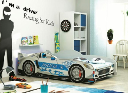 Børneseng sportsvogn politibil drengeseng ungdomsseng drøm