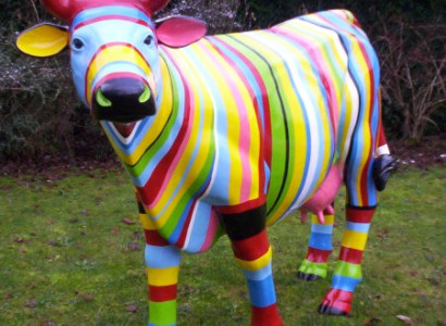 Designer Abstrakte Moderne Figur Statuen Kuh Kunststoff Deko Garten Skulpturen